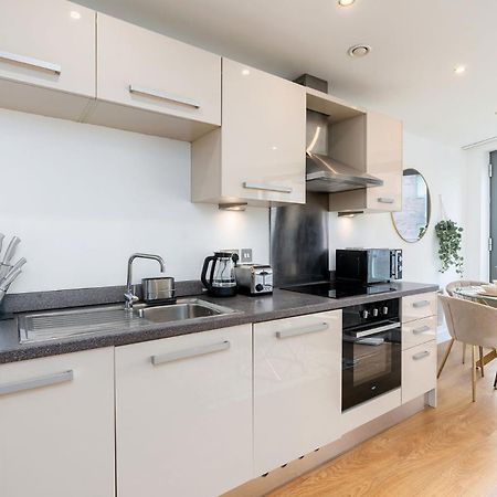 Exclusive Apartment - City Centre - Free Parking -Wifi Netflix- Juliet Balcony Leeds  Zewnętrze zdjęcie